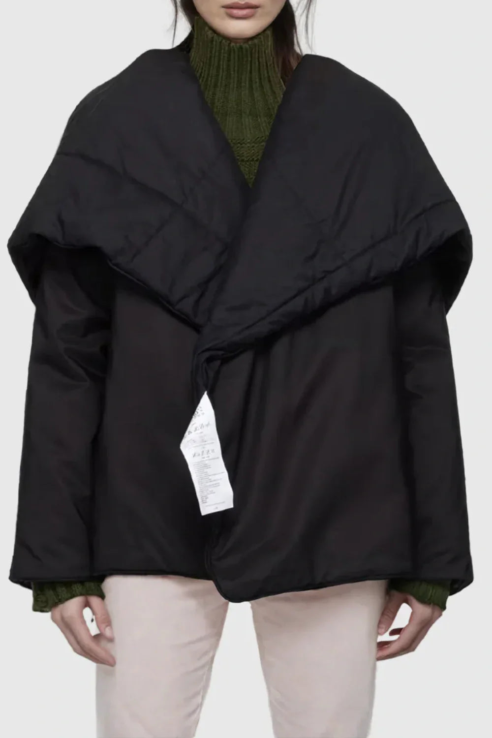 Giacca Imbottita Elegante Fern: Calda, Chic, Colletto a Revers, Nera