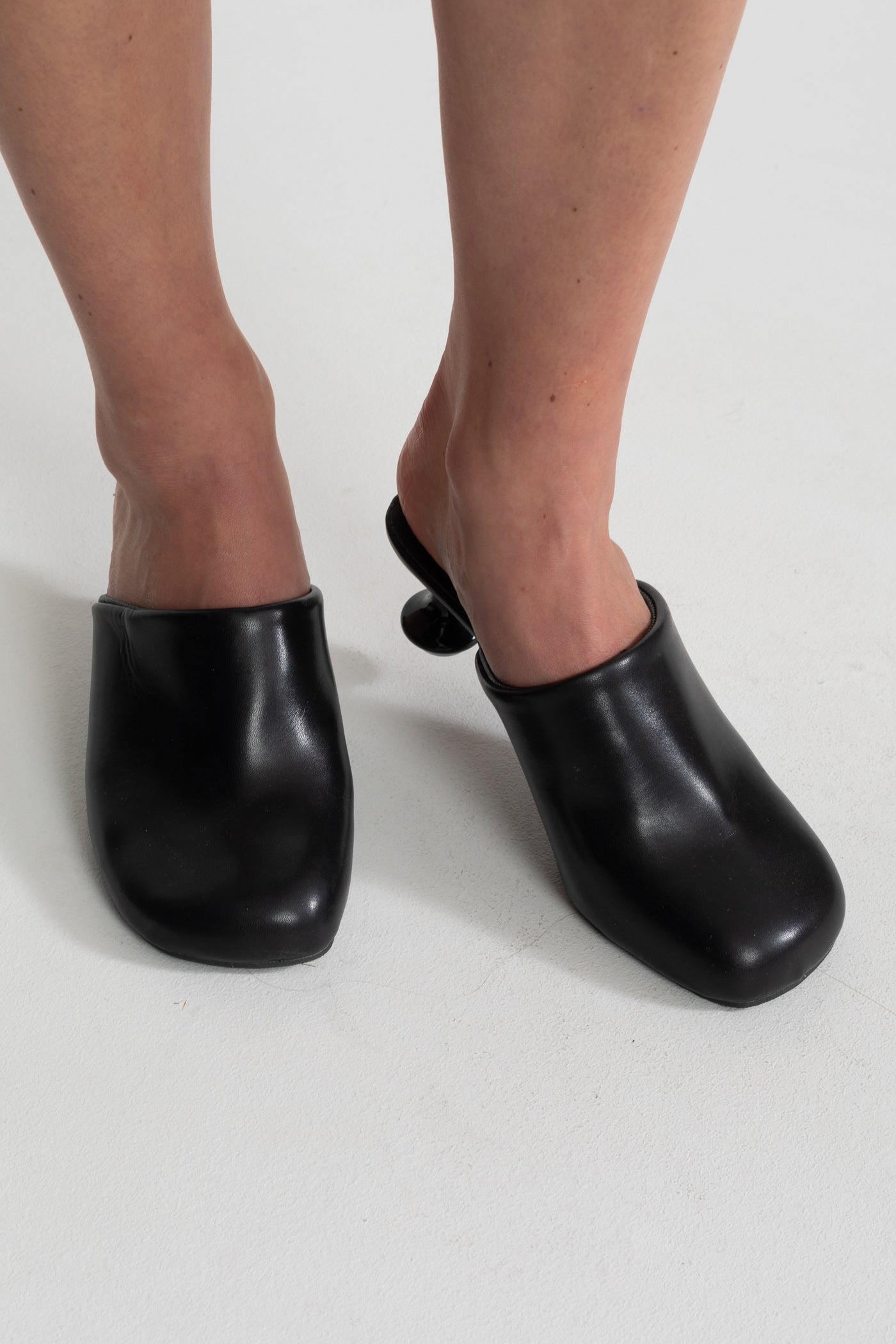 Mules Tacco Scultoreo Nero